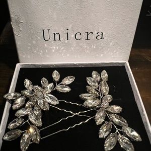 One pair (2) of Rhinestone Hair Pins. Perfect for Wedding or Proms
